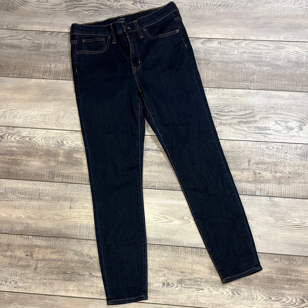 J Crew 9” Mid-Rise Skinny Dark Wash Women's Jeans EUC Size 28